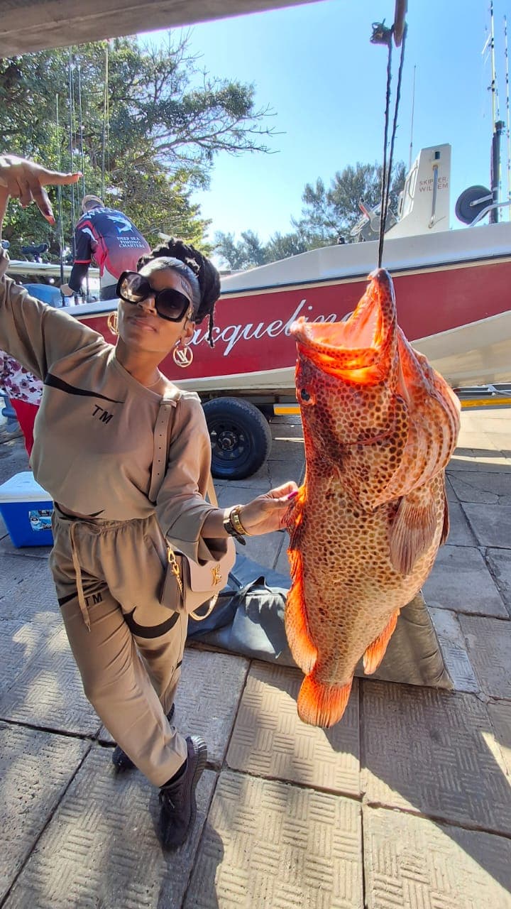 Richards Bay Full-Day Game & Bottom Fishing Charter — photo 13