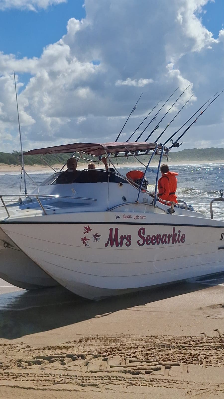Mrs Seevarkie 4-Hour Deep Sea Fishing Charter – Sodwana Bay — photo 12