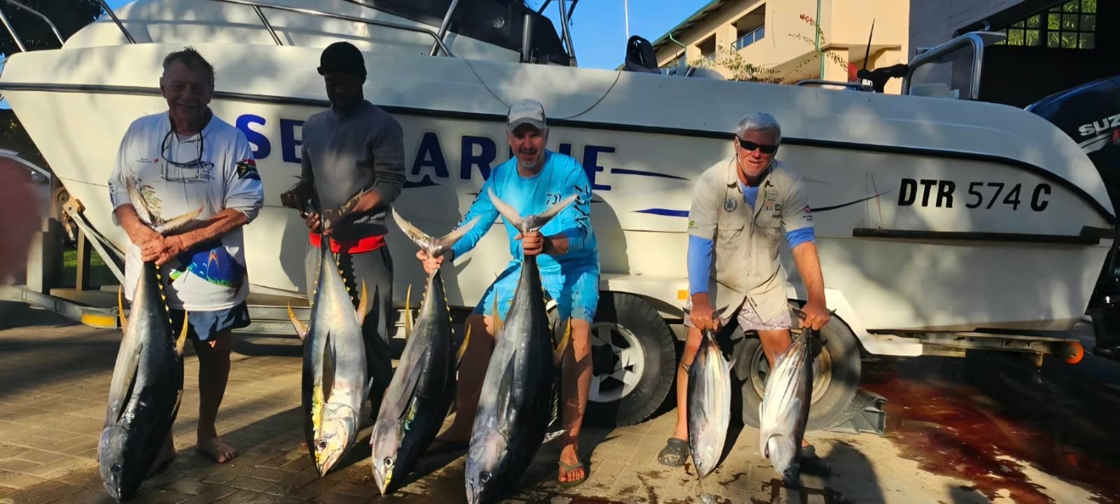 Sodwana Bay Dorado Deep-Sea Fishing Getaway — photo 17